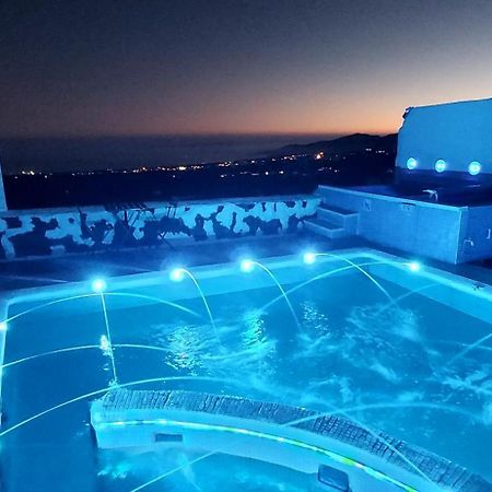 Aloelux Villa !! - Private Villa With Pool , Jacuzzi, Cinema, Massage ,Wonderful View, Art Desing Villa Tias Exterior photo